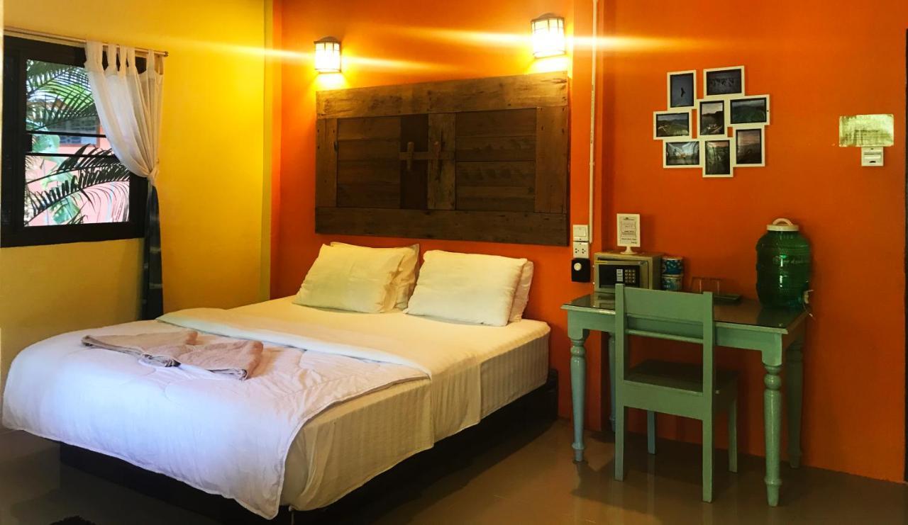 Chomjan Resort Koh Phayam Luaran gambar