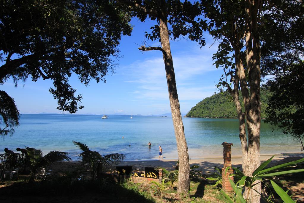 Chomjan Resort Koh Phayam Luaran gambar