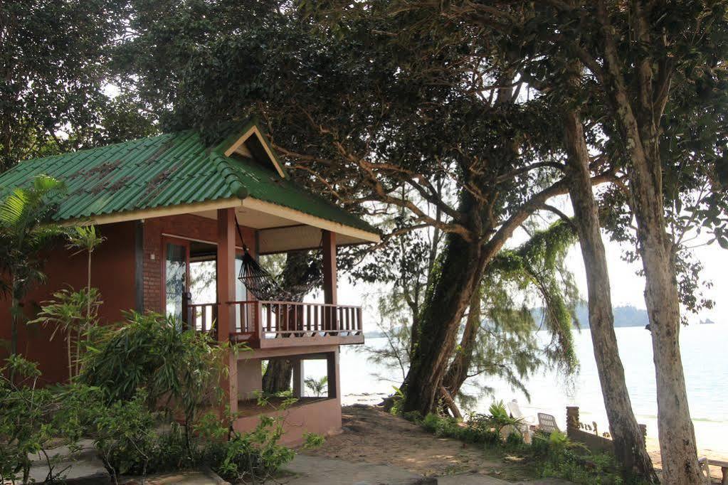 Chomjan Resort Koh Phayam Luaran gambar
