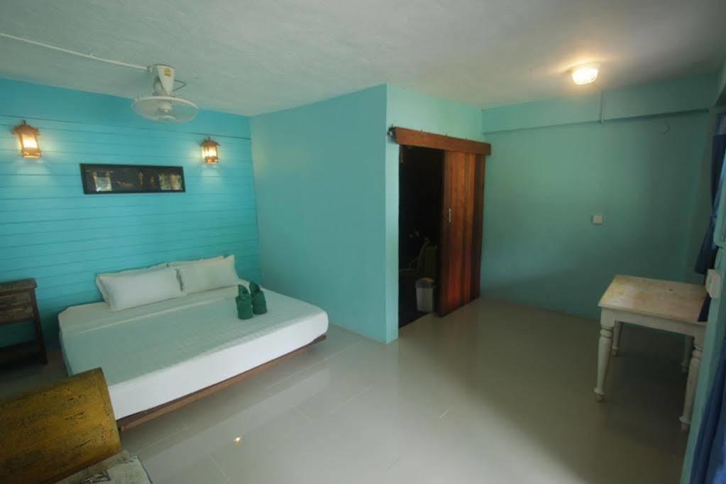 Chomjan Resort Koh Phayam Luaran gambar