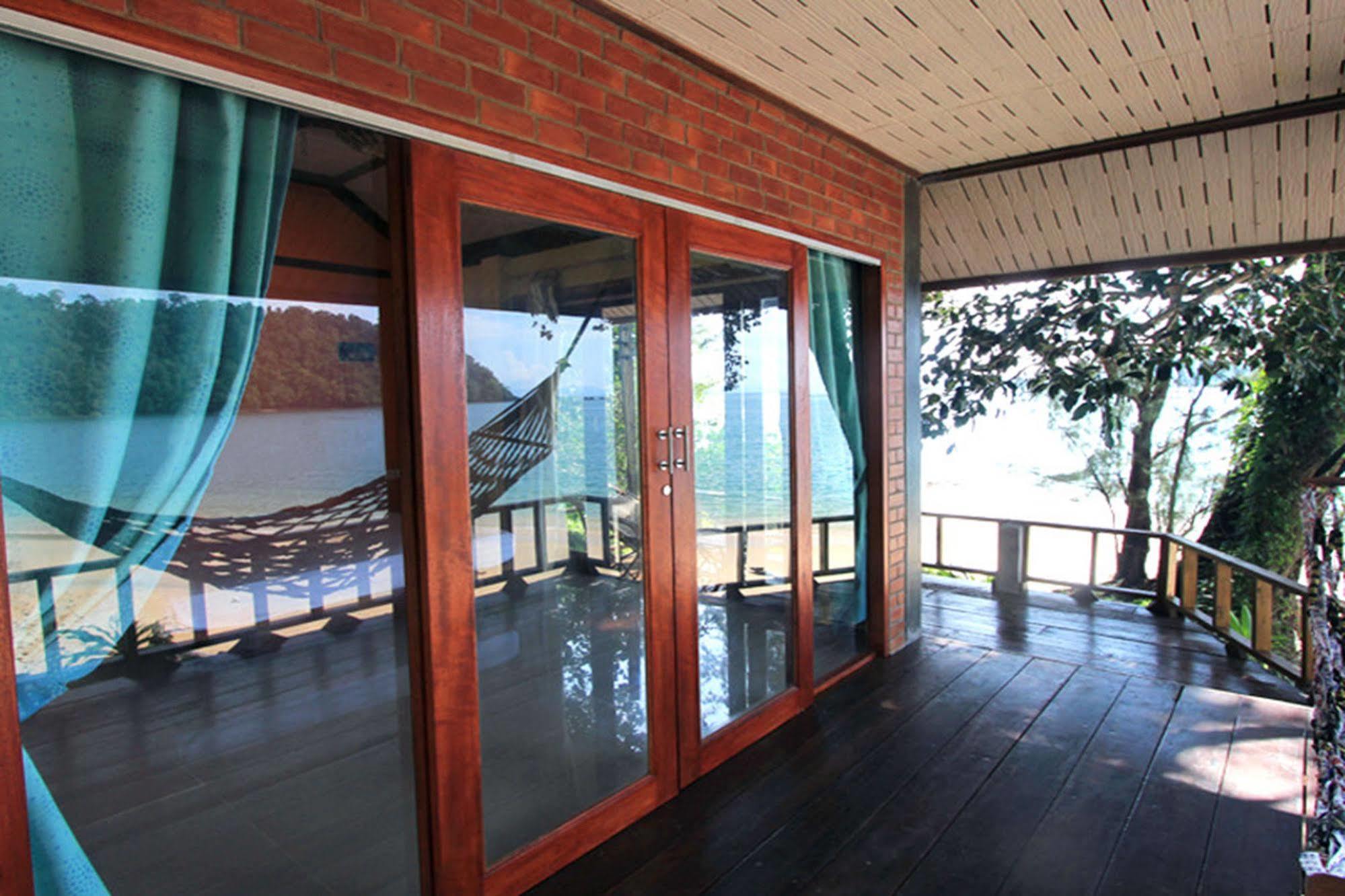 Chomjan Resort Koh Phayam Luaran gambar